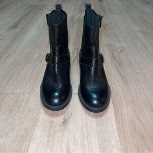 Black Leather Nine West Hanzil Side Zip Biker Ankle Boot Women’s size 6M